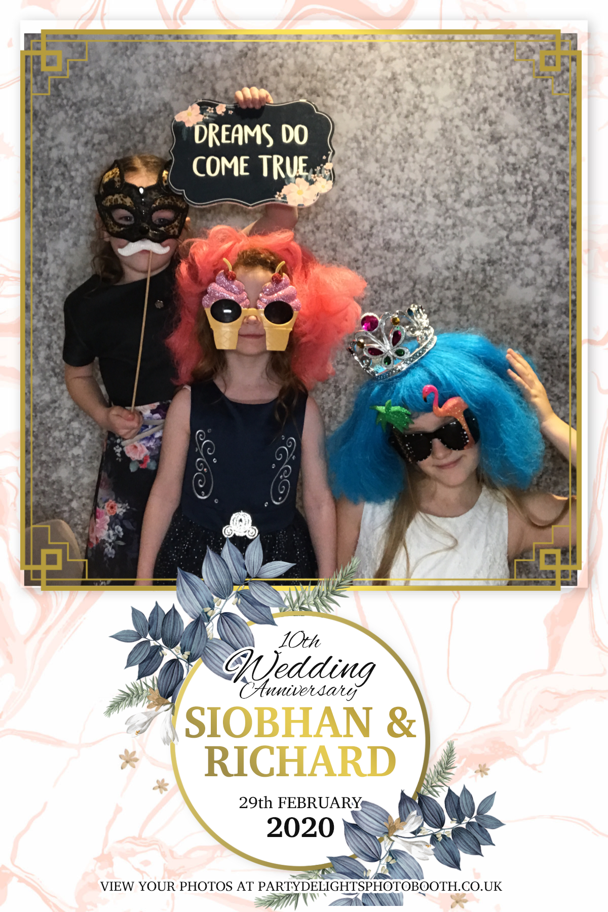 Siobhan and Richards Vow renewal  | View more photos from the event at gallery.partydelightsphotobooth.co.uk/u/PartyDelightsPhotoBooth/Siobhan-and-Richards-Vow-renewal